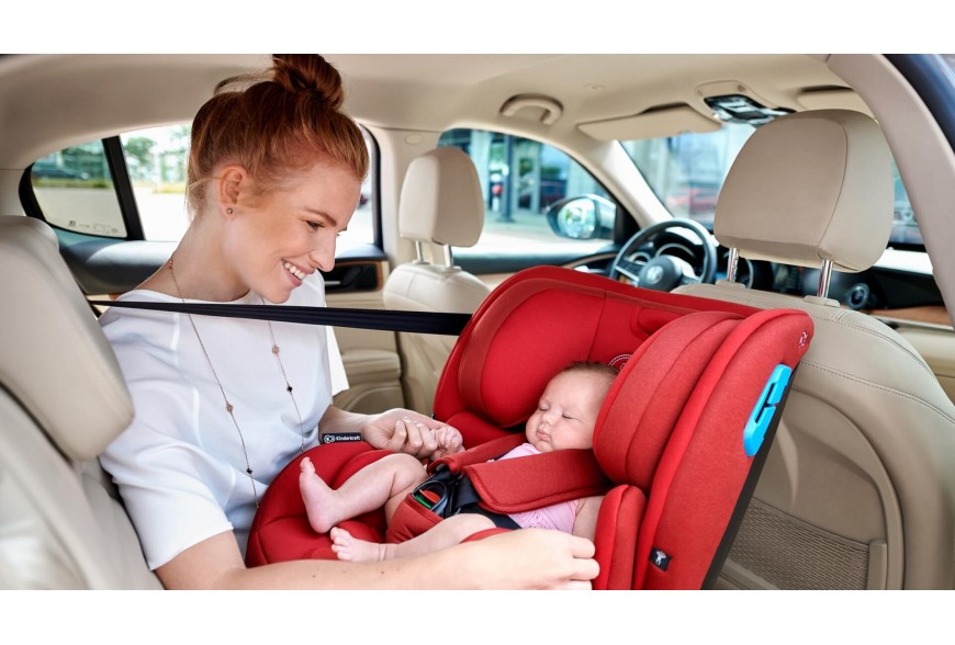 Podróż z niemowlakiem samochodem - jak przygotować i przewozić noworodka?